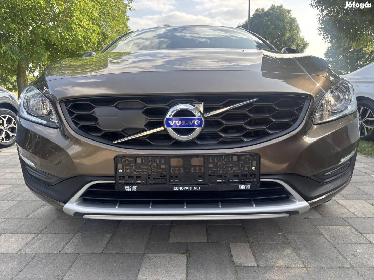 Volvo V60 2.0 D [D3] Momentum Cross Country.115...